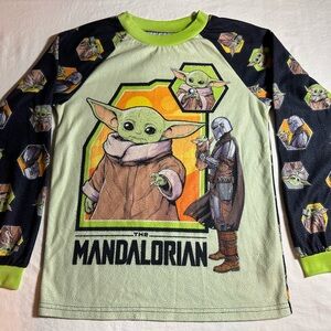 Star Wars Mandalorian Pajama Set - Green and Black